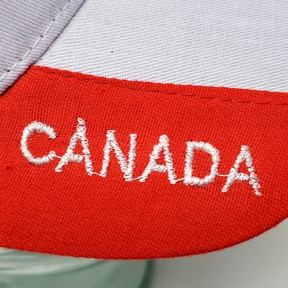 CANADA BASEBALL CAP TRUCKER HAT ADJUSTABLE BLACK WHITE RED - Picture 6 of 7